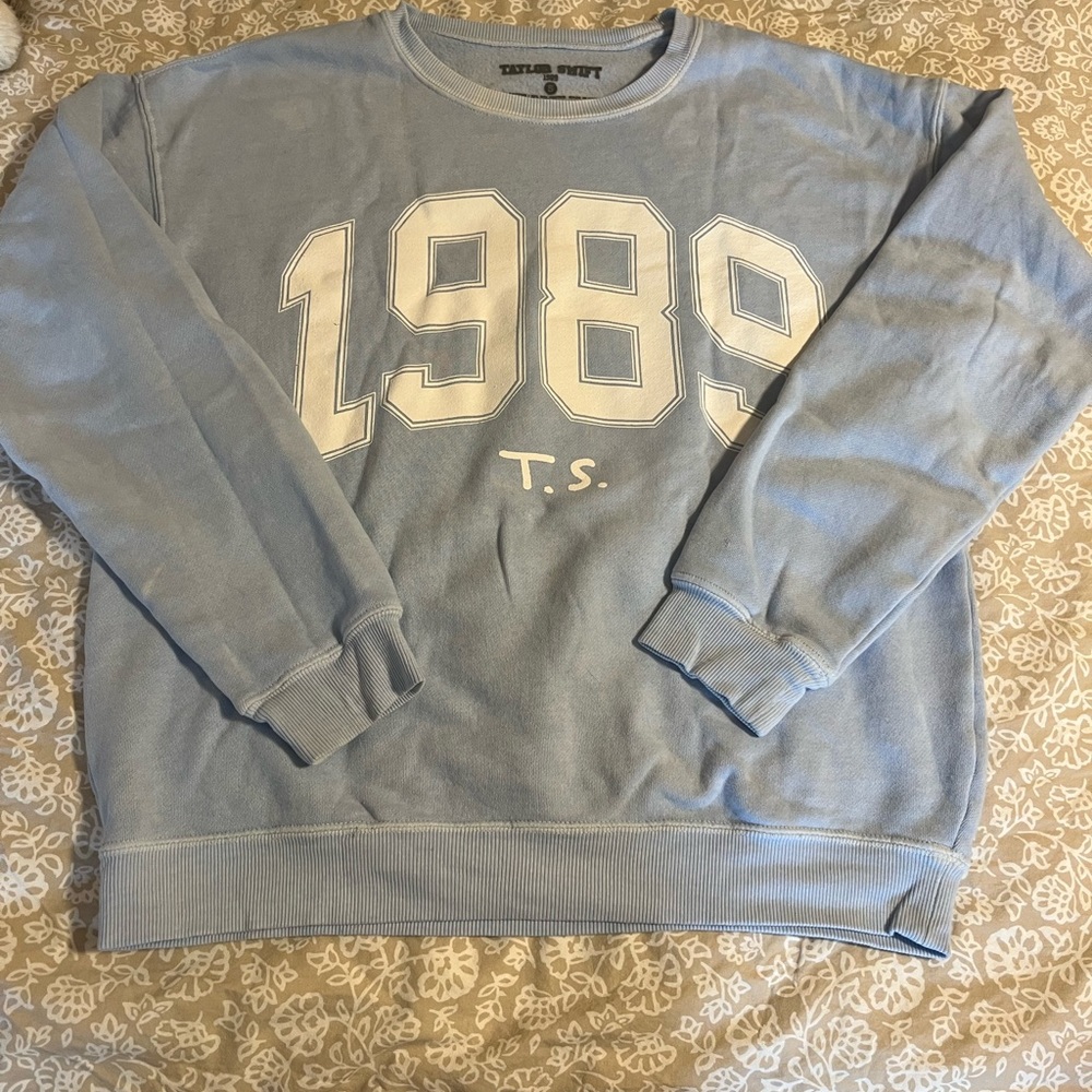 Taylor Swift 2022 1989 Crew Neck